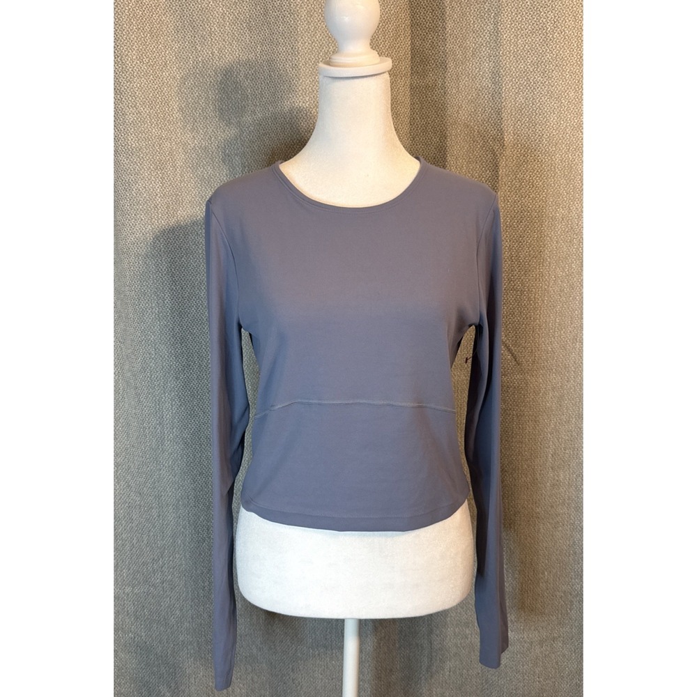 Aritzia TNAction Top Women's Size Large Shirt Blue Gray Athleisure Athletic